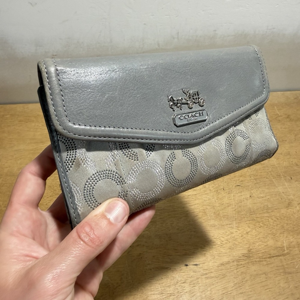 COACH Women Gray Silver Canvas Leather Trifold Wallet Op Art Logo Y2K 90s Zip - Picture 4 of 10